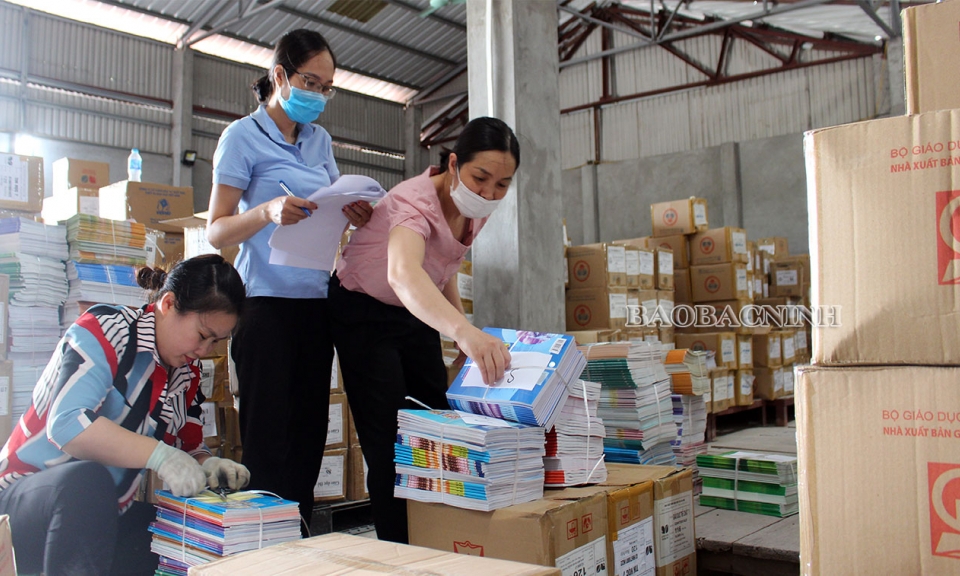 Cung ứng gần 2,2 triệu bản sách giáo khoa chuẩn bị cho năm học mới