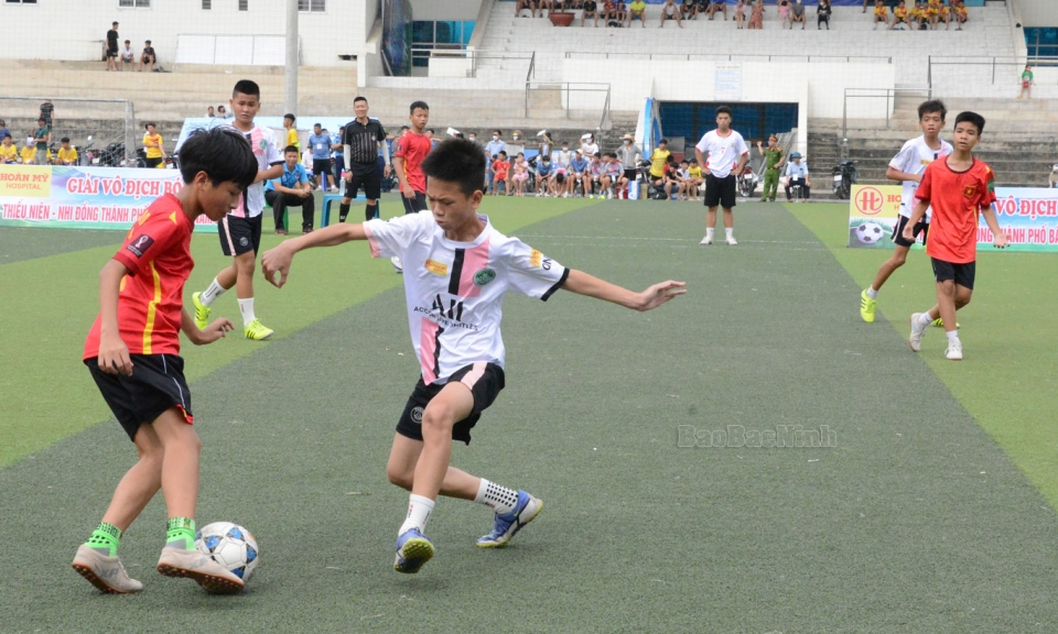 Khai mạc giải vô địch Bóng đá Thiếu niên, nhi đồng thành phố Bắc Ninh năm 2022