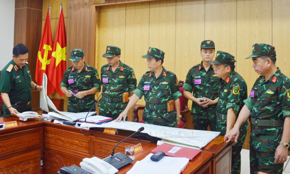 Bộ CHQS tỉnh luyện tập chỉ huy - cơ quan một bên hai cấp trên bản đồ