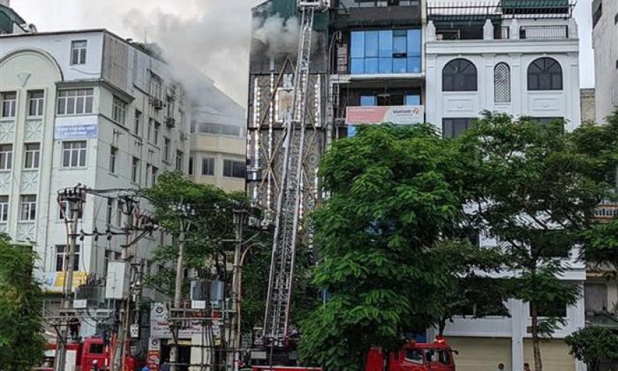 Truy thăng cấp bậc hàm cho 3 cán bộ, chiến sĩ cảnh sát dũng cảm hy sinh chữa cháy