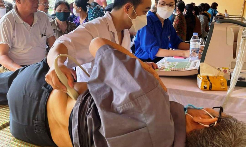 Hơn 7,2 nghìn người cao tuổi thành phố Từ Sơn được khám sức khoẻ