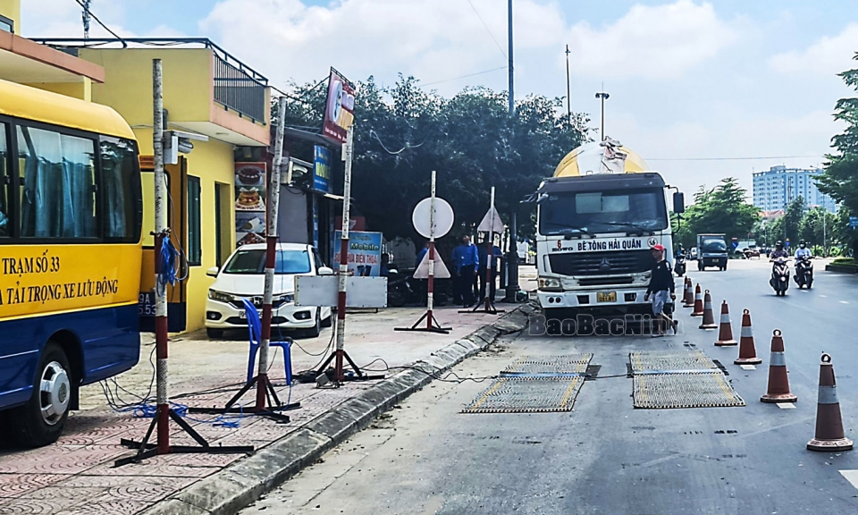 Kiểm soát chặt, xử lý nghiêm  xe quá tải trọng