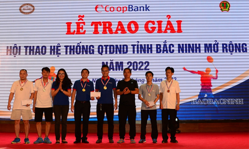 Gần 200 vận động viên tham gia Hội thao hệ thống Quỹ tín dụng nhân dân mở rộng