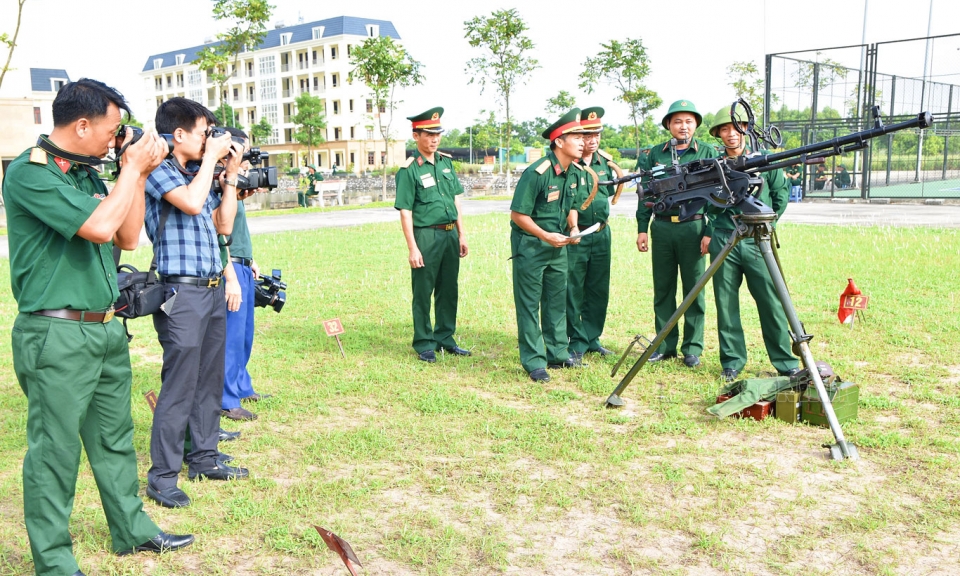 Phối hợp đẩy mạnh tuyên truyền nhiệm vụ quốc phòng, quân sự địa phương