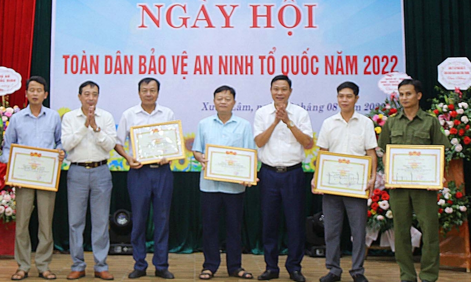 Điển hình trong phong trào toàn dân bảo vệ an ninh Tổ quốc