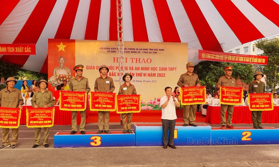 Trường THPT Lý Thường Kiệt đạt nhất toàn đoàn Hội thao Giáo dục Quốc phòng, An ninh
