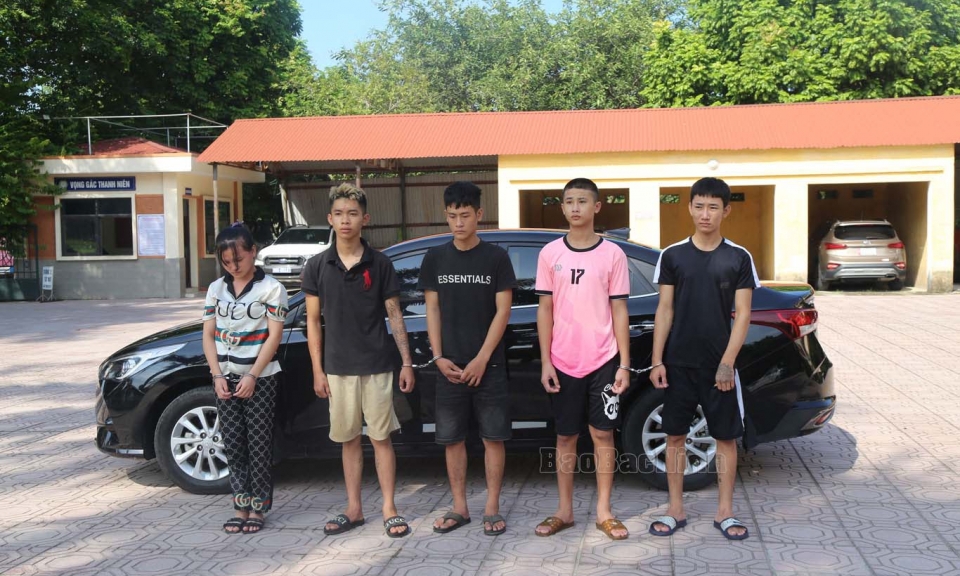 Triệt phá nhóm đối tượng trẻ vị thành niên  cướp tài sản của lái xe taxi