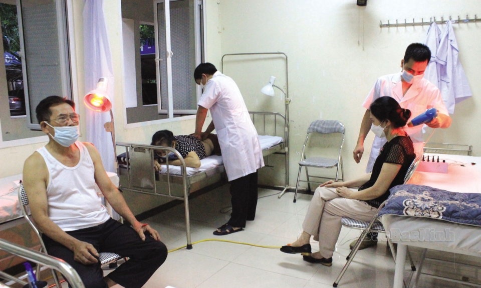 100% trạm y tế cấp xã, phấn đấu đến năm 2030 khám, chữa bệnh y học cổ truyền