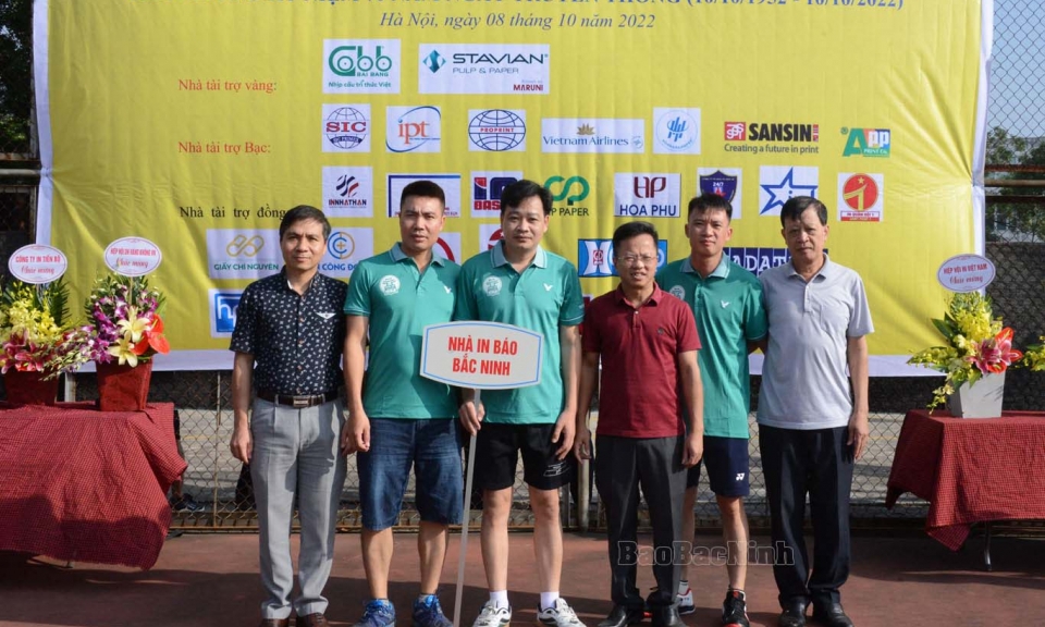 Hơn 100 VĐV tham dự Hội thao truyền thống Hội in Hà Nội mở rộng