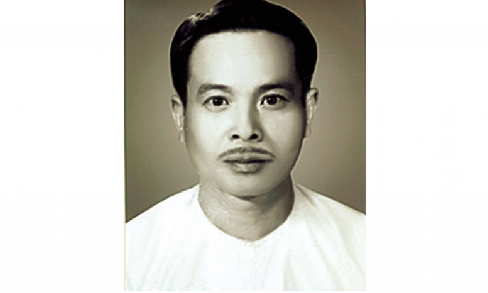 Người cộng sản kiên trung, mẫu mực