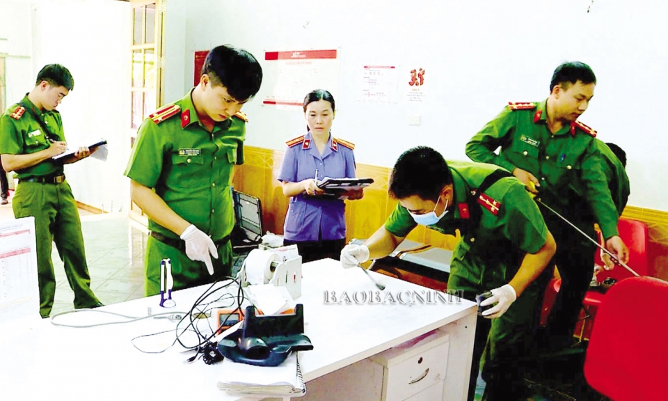 Xây dựng Chi bộ Đảng trong sạch vững mạnh,  lãnh đạo thực hiện thắng lợi nhiệm vụ chuyên môn