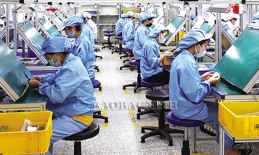 Học và làm theo Bác-việc làm thường xuyên  của cán bộ, đoàn viên Công đoàn