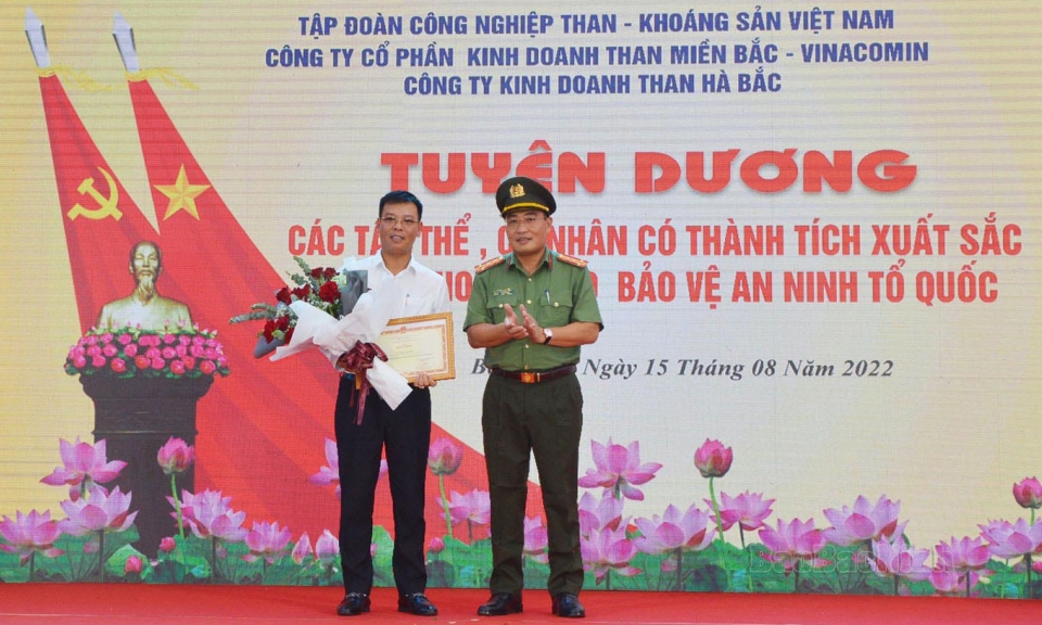 Giữ vững an ninh trật tự,  phục vụ nhiệm vụ sản xuất kinh doanh