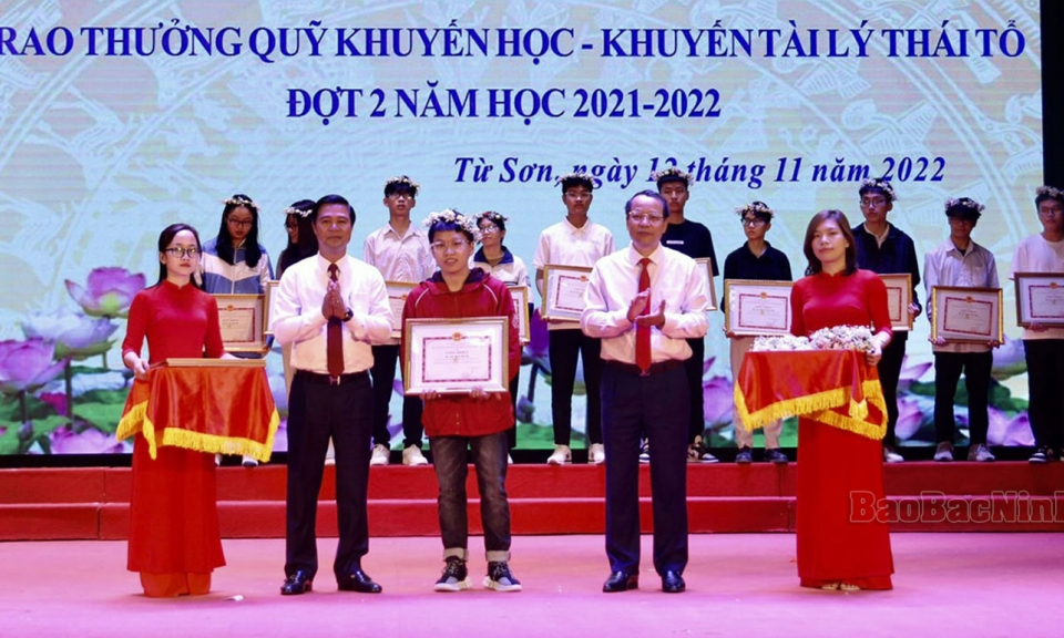 Thành phố Từ Sơn trao thưởng Quỹ khuyến học - khuyến tài Lý Thái Tổ