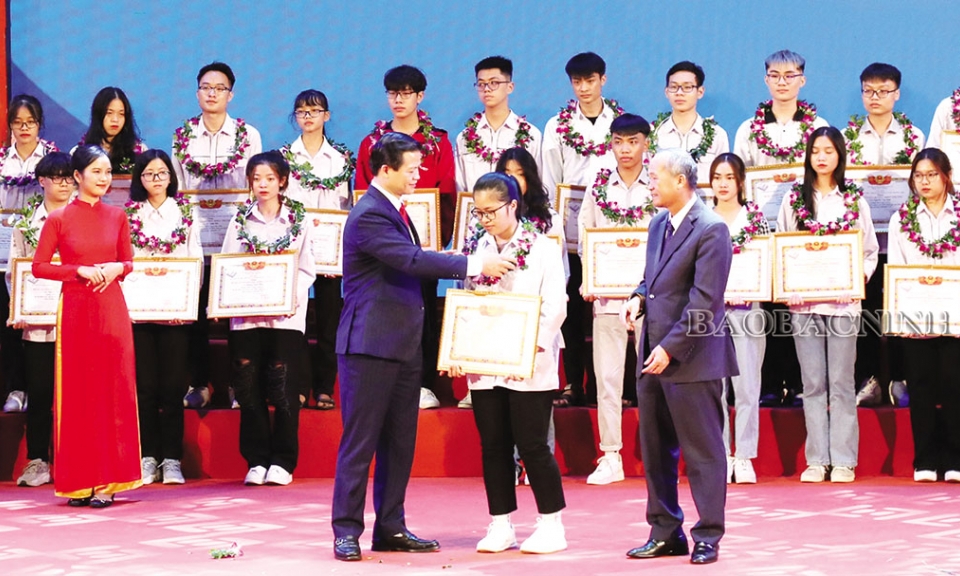 Đất học thăng hoa
