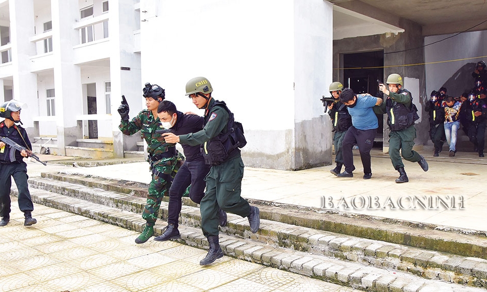 Xây dựng “thế trận lòng dân”