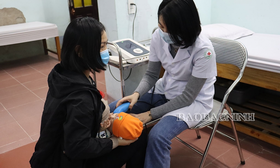 Kết hợp y dược cổ truyền và y học hiện đại trong chữa bệnh, phục hồi chức năng