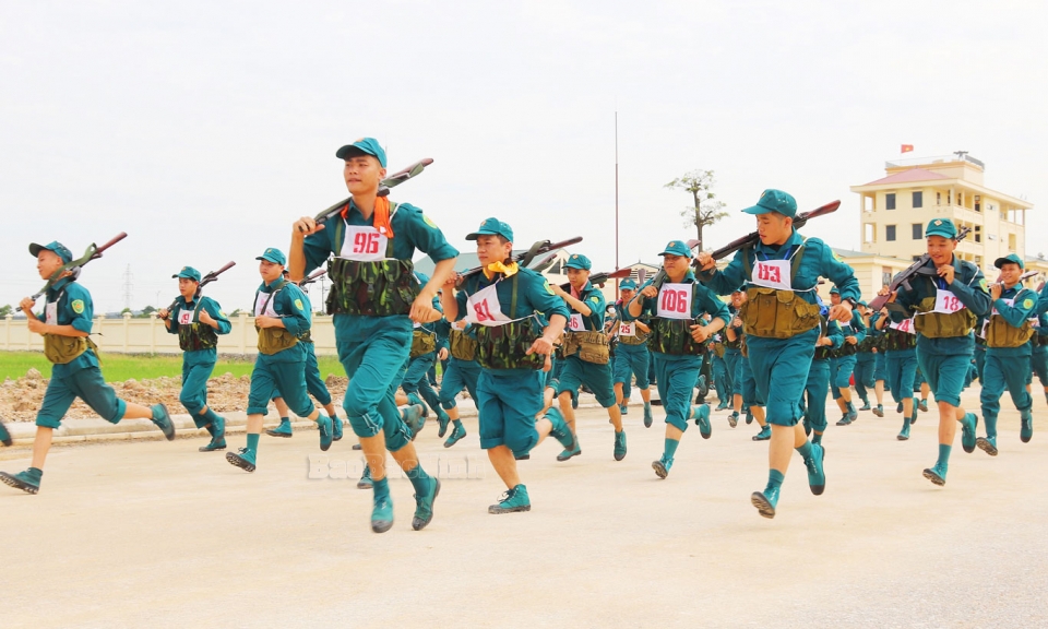 Lực lượng vũ trang huyện Tiên Du thi đua quyết thắng