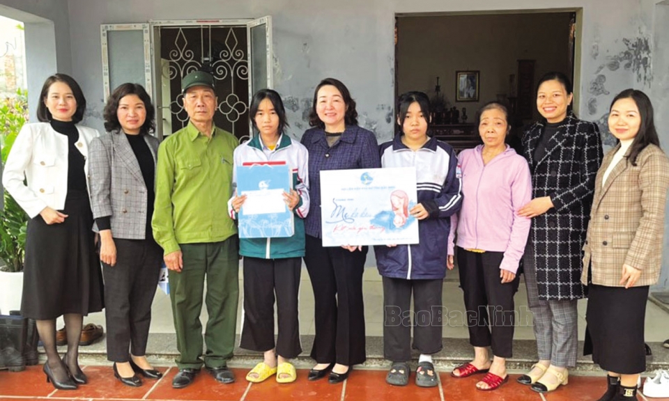 Thảo thơm những tấm lòng
