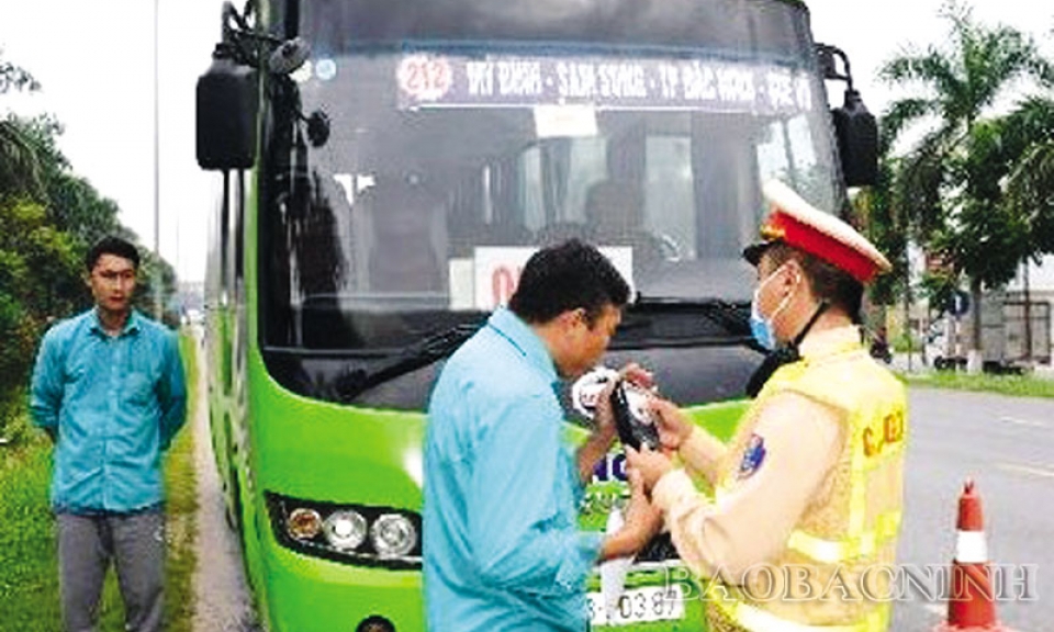 Cao điểm bảo đảm trật tự ATGT dịp Tết
