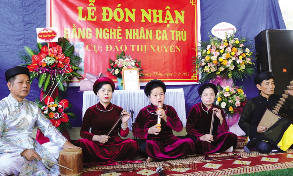 Ca trù Bắc Ninh, còn nụ thì còn hoa...