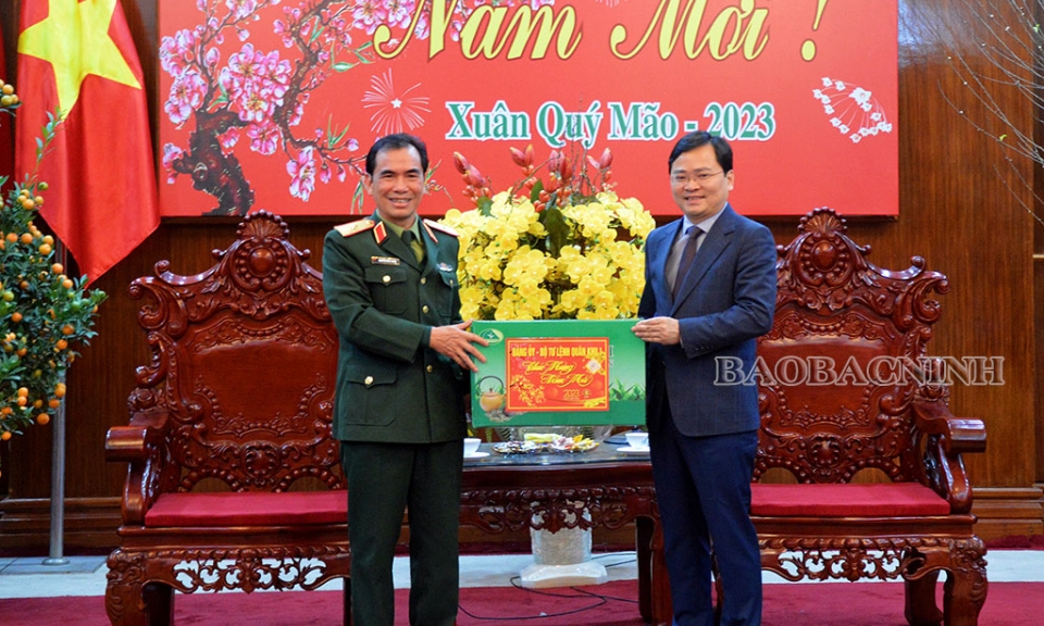 Bộ Tư lệnh Quân khu 1 chúc Tết tỉnh Bắc Ninh