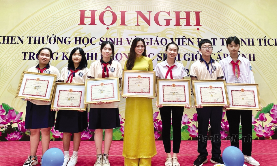 Cô giáo trẻ giải Nhất  cuộc thi Xây dựng thiết bị dạy học số