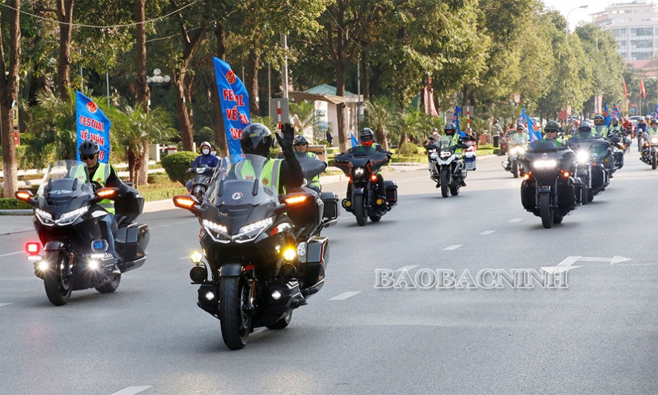 Diễu hành Mô tô – Xe đạp thể thao hưởng ứng Festival “Về miền Quan họ - 2023”