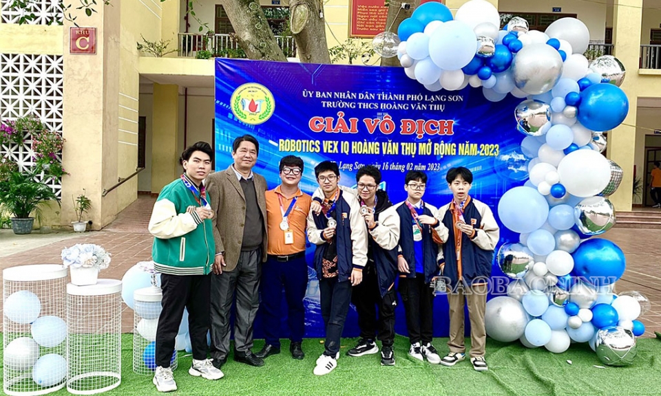 Đội tuyển Bắc Ninh giành Giải vô địch Robotics VEX IQ Hoàng Văn Thụ mở rộng năm 2023