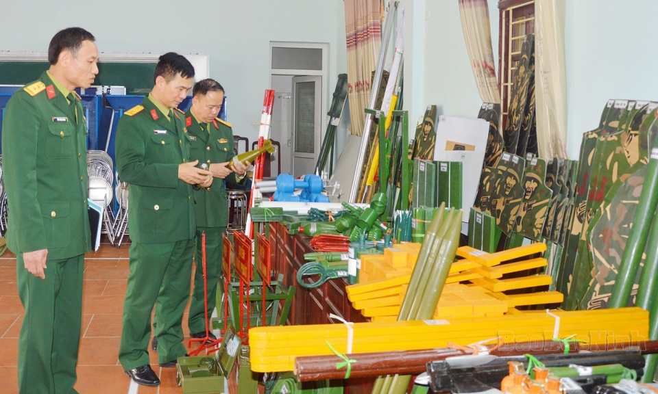 Kiểm tra công tác chuẩn bị ra quân huấn luyện