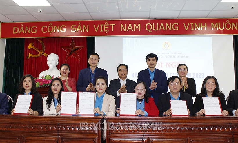 Cụm thi đua các Công đoàn ngành ký giao ước thi đua năm 2023
