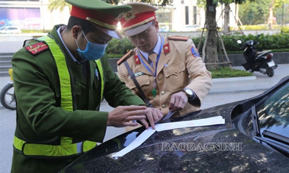 Bắc Ninh tiến hành xử phạt “nguội” các phương tiện dừng, đỗ không đúng quy định trên toàn tuyến đường bộ từ năm 2023