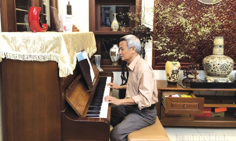 Nhạc sĩ Vũ Viết Đắc: “Giai điệu từ trái tim yêu”