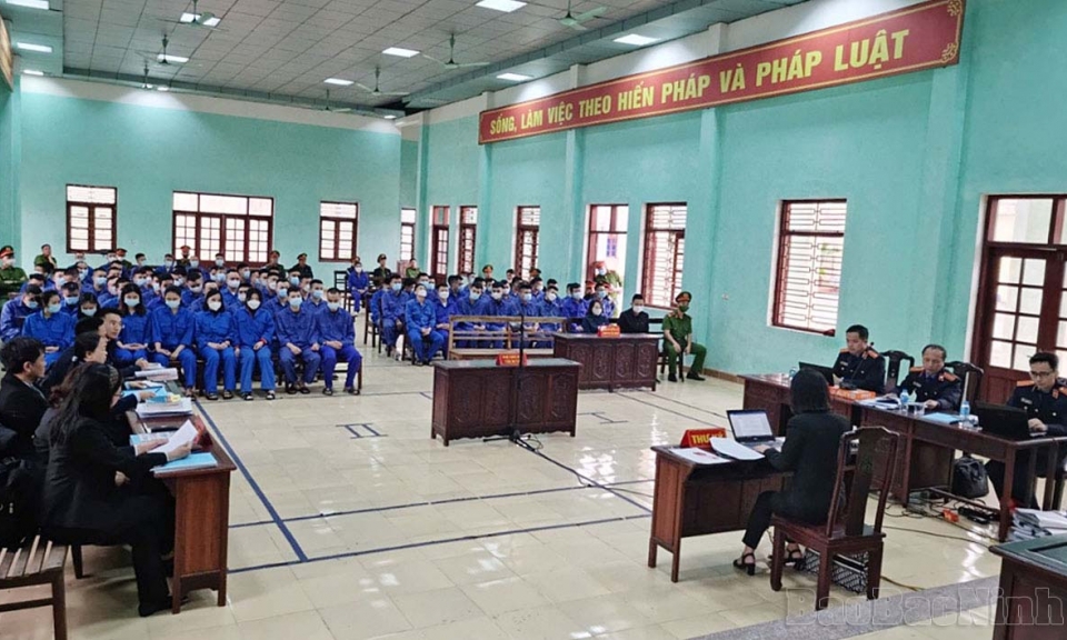 Bắt đầu xét xử vụ án liên quan đến tàng trữ, mua bán, sử dụng trái phép chất ma túy tại khách sạn Family 88888