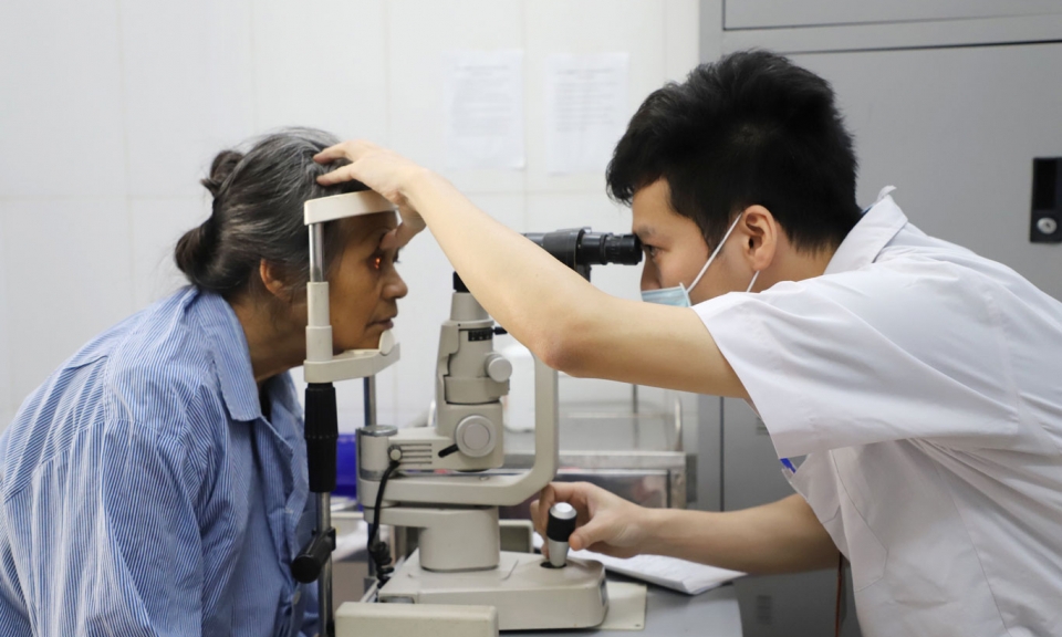 “Thế giới tươi sáng, hãy cứu lấy thị giác của bạn”