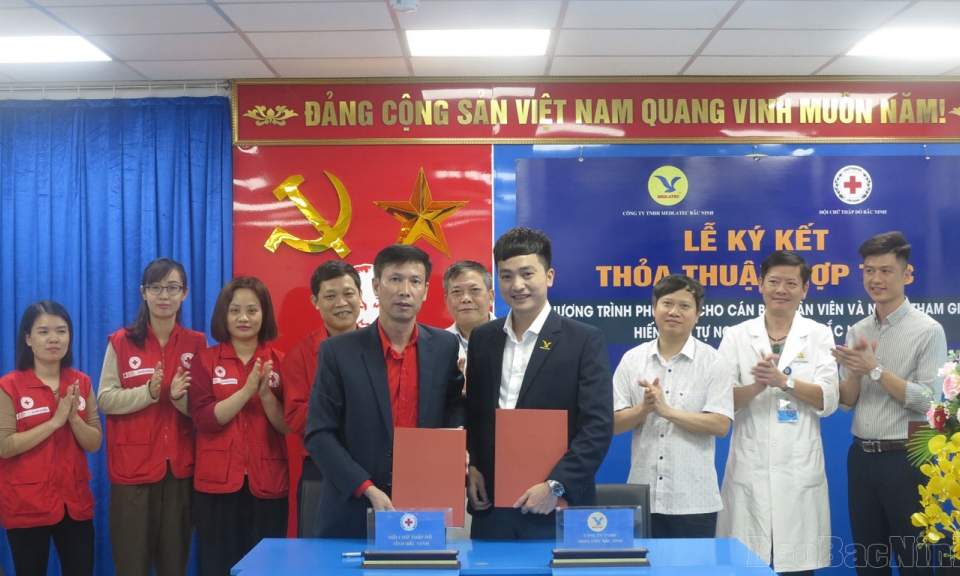 Ký kết thỏa thuận hợp tác phúc lợi cho người hiến máu tình nguyện