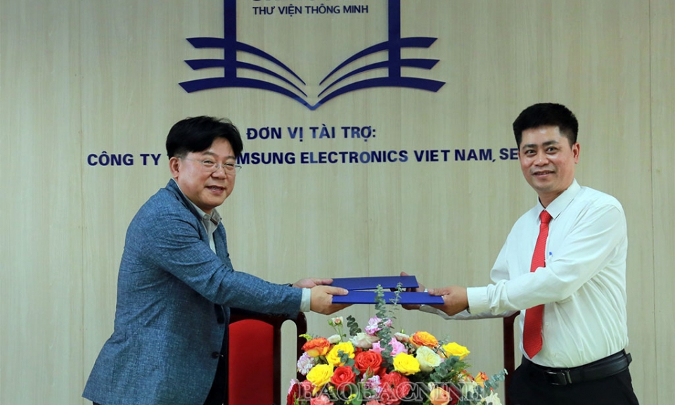 Samsung Việt Nam tặng trường THCS Yên Trung Thư viện thông minh