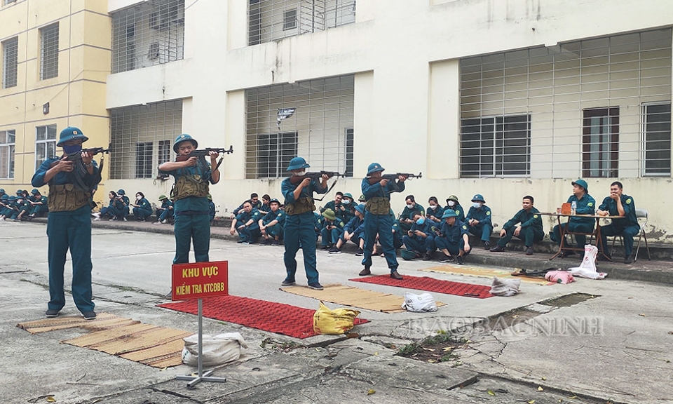 Cụm tự vệ số 1 hoàn thành các nội dung huấn luyện