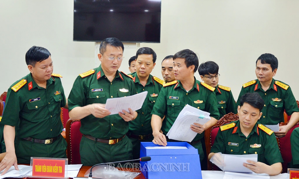 Quân khu 1 kiểm tra công tác chuẩn hóa dữ liệu tìm kiếm, quy tập hài cốt liệt sĩ