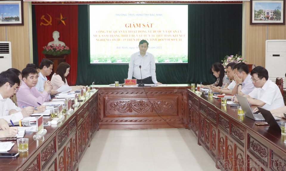 Thường trực HĐND tỉnh giám sát tại Sở Y tế