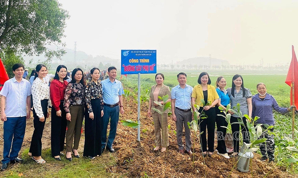 Hội Phụ nữ thành phố Bắc Ninh trồng mới hơn 5.000 cây xanh