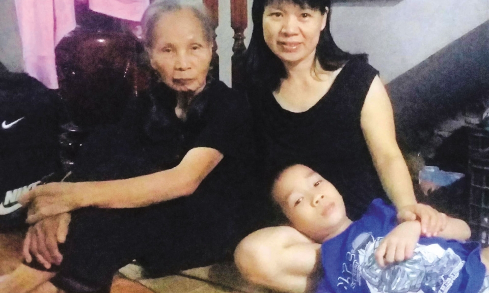 Về mẹ