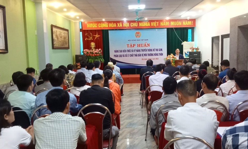 Tập huấn kỹ năng truyền thông bảo vệ môi trường