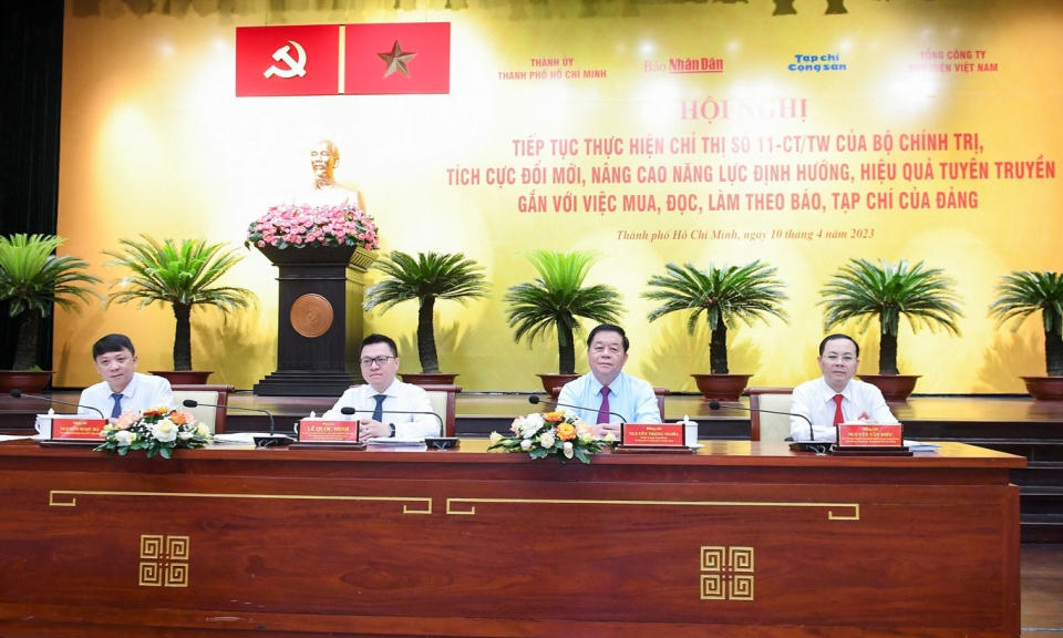 Đẩy mạnh việc mua, đọc và làm theo báo, tạp chí của Đảng