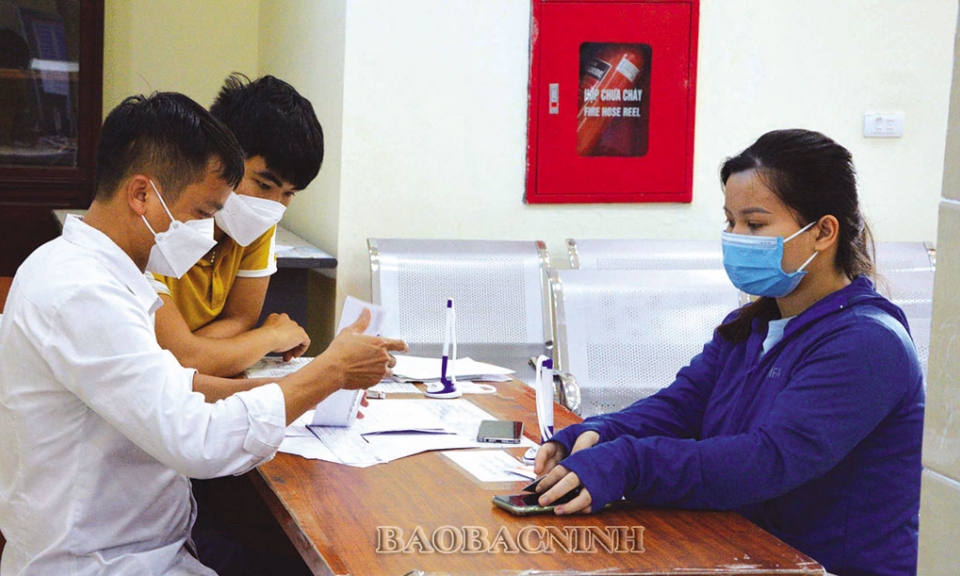 “Sợi chỉ đỏ”  để học tập và làm theo Bác