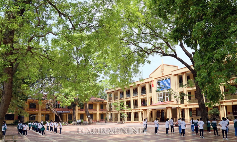 Phấn đấu trở thành thị xã học tập