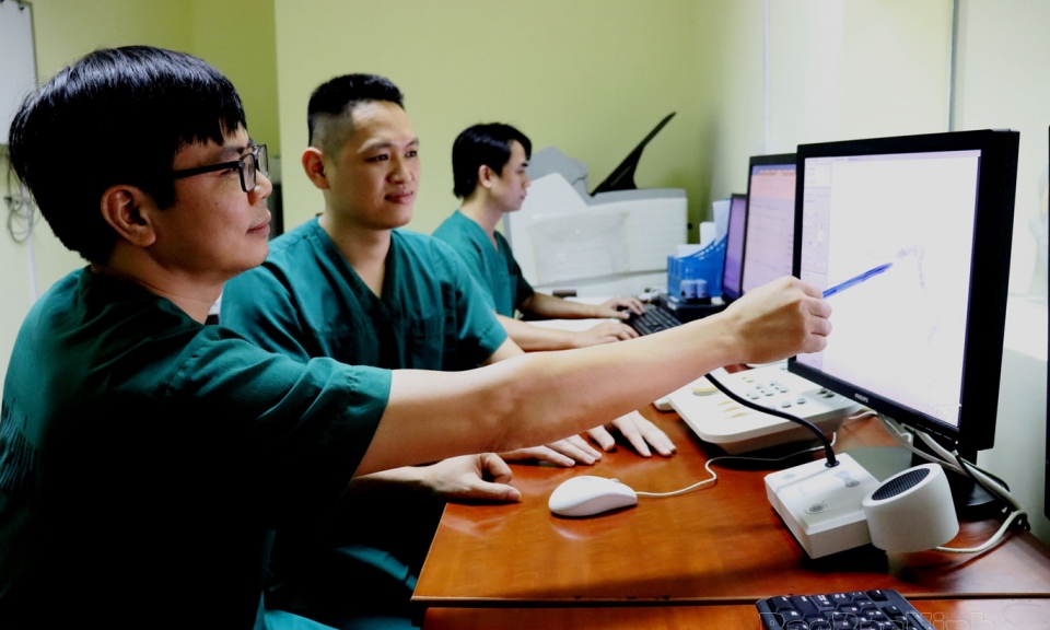 Bệnh nhi 11 tuổi được cứu sống nhờ kịp thời can thiệp nút mạch cầm máu vỡ lách