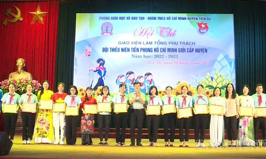 Hội thi Giáo viên làm Tổng phụ trách Đội giỏi