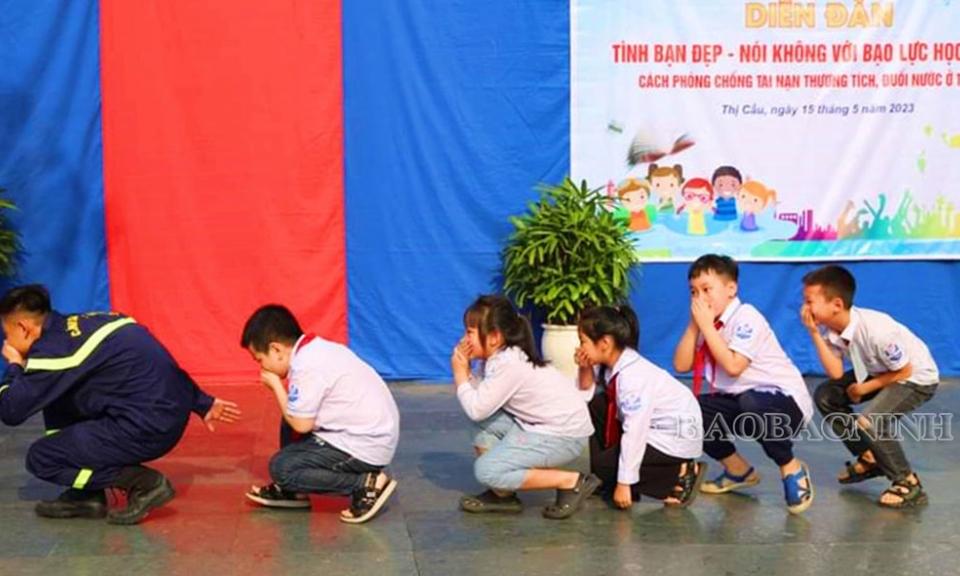 Tuyên truyền về phòng cháy, chữa cháy và cách phòng, chống tai nạn thương tích, đuối nước cho học sinh