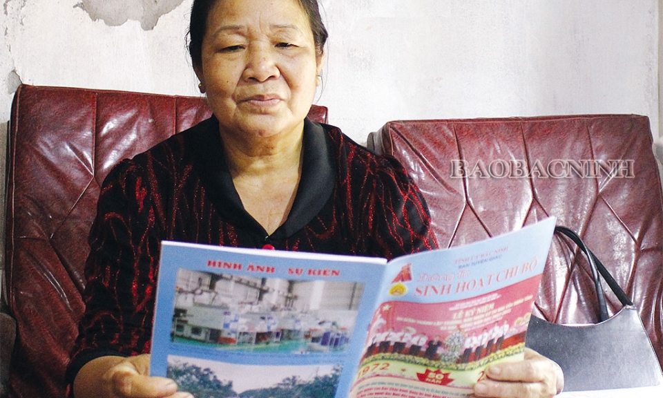 Nữ Bí thư chi bộ gương mẫu  học và làm theo Bác